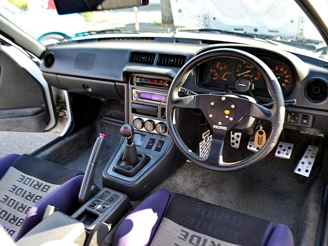 Interior of SA22C SAVANNA RX-7.