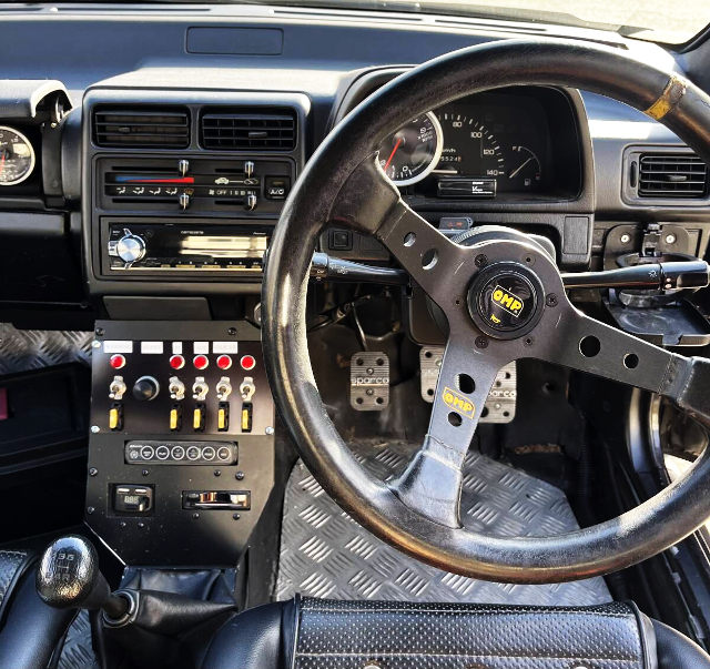 interior of JW3 HONDA TODAY.