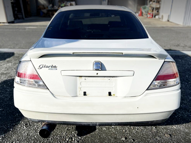 Taillight of Y34 GLORIA with Z33 6MT CONVERSION.