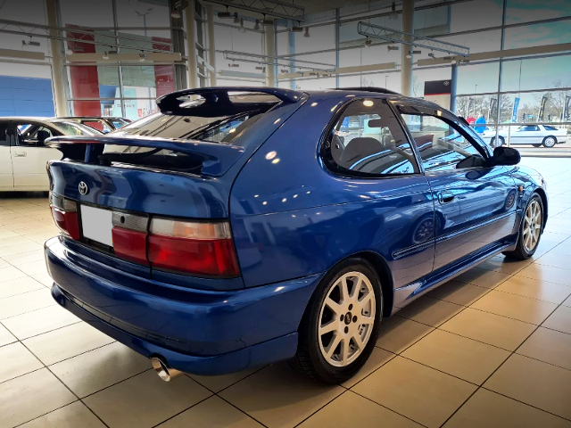 Rear exterior of E100 COROLLA 3-DOOR HATCHBACK.