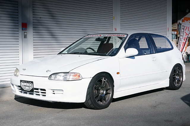 Front exterior of EG6 HONDA CIVIC SiR2.