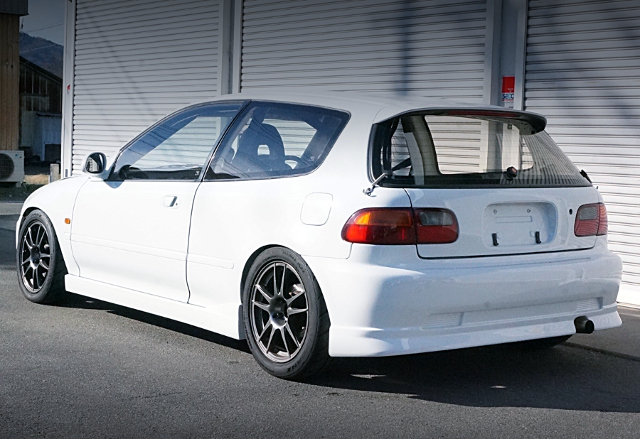 Rear exterior of EG6 HONDA CIVIC SiR2.