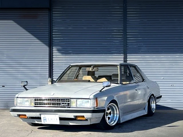 Front exterior of 1st Gen TOYOTA CRESTA.