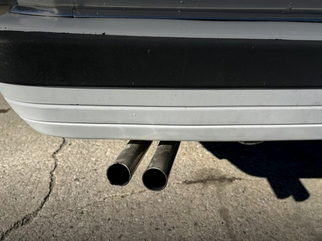 Dual exhaust muffler.