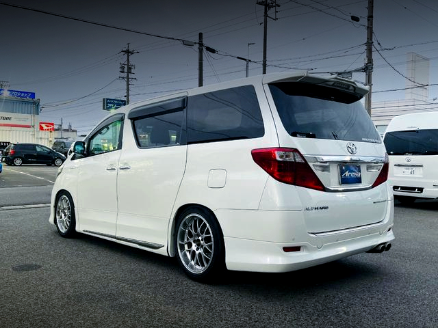 Rear exterior of 2nd Gen TOYOTA ALPHARD 350S.