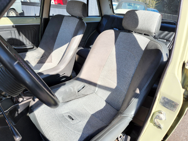 Seats of 510 BLUEBIRD.