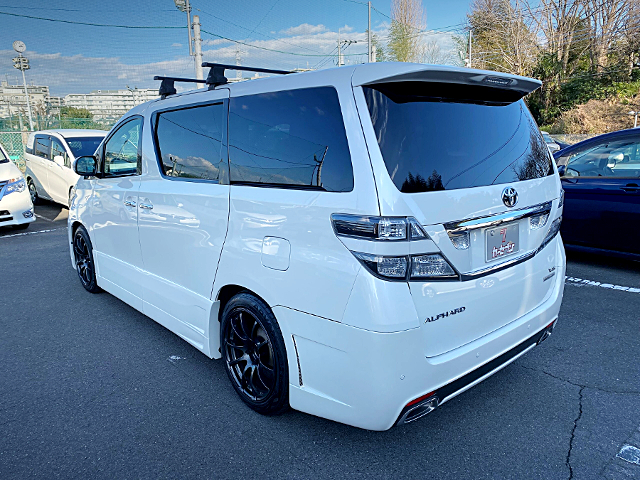 Rear exterior of GGH25W TOYOTA ALPHARD 350G.