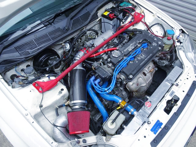 B18C 1800cc VTEC engine in the EK9 CIVIC TYPE-R.