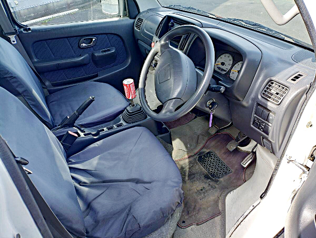 Interior of DA52T SUZUKI CARRY.