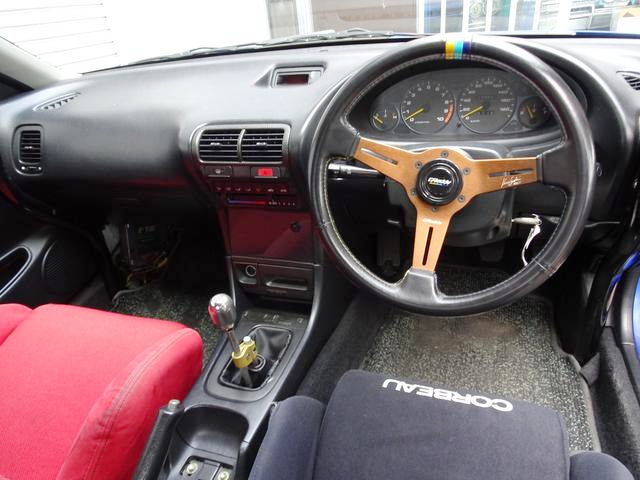 Dashboard of DC2 INTEGRA TYPE-R.