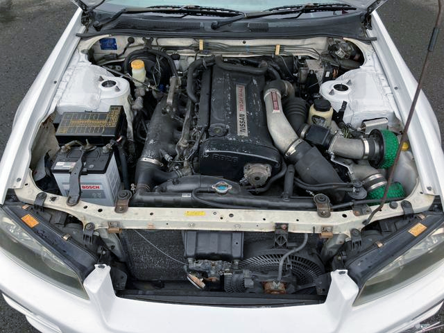 RB26DETT 2600cc twin turbo engine.