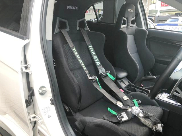 Interior seats of LANCER EVOLUTION X GSR.