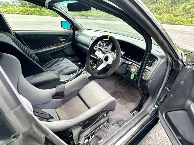 Interior of JZX100 CHASER TOURER-V.