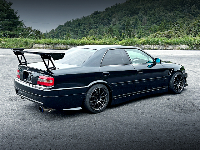 Rear exterior of JZX100 CHASER TOURER-V.