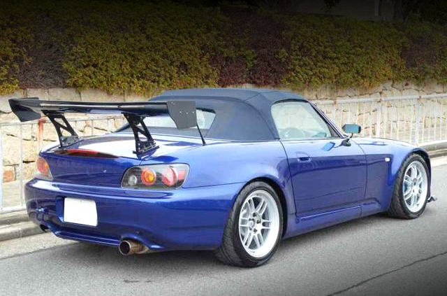 Rear exterior of AP2 HONDA S2000.