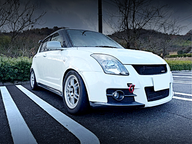 Front exterior of ZC31S SUZUKI SWIFT SPORT.