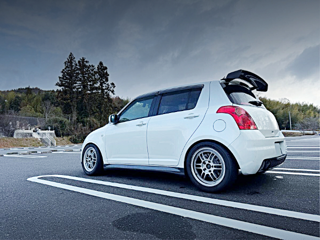 Rear exterior of ZC31S SUZUKI SWIFT SPORT.