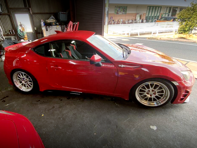 Side exterior of ZN6 TOYOTA 86GT.