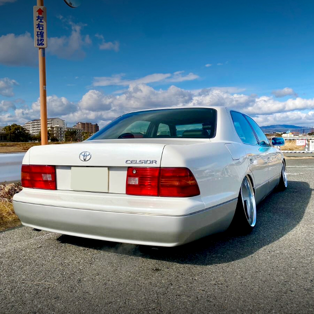 Rear exterior of 2nd Gen TOYOTA CELSIOR.