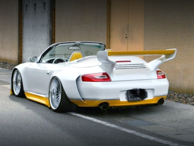 Rear exterior of OLD＆NEW SLANT NOSE WIDEBODY PORSCHE 996 CARRERA CABRIOLET.