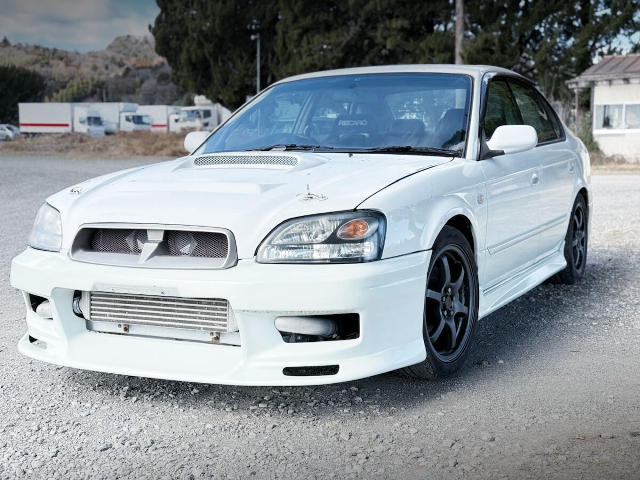 Front exterior of BE5 SUBARU LEGACY B4.