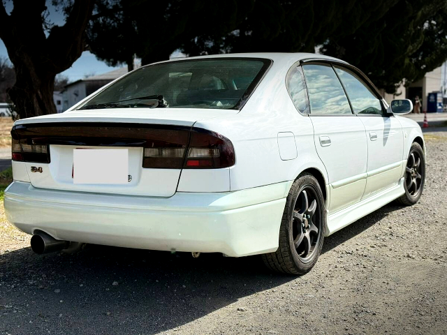 Rear exterior of BE5 SUBARU LEGACY B4.