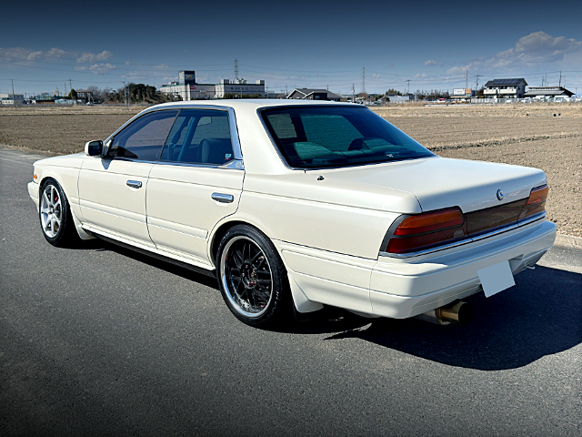 Rear exterior of C33 NISSAN LAUREL.