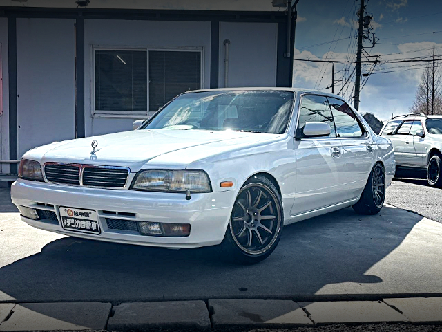 Front exterior of C34 NISSAN LAUREL.