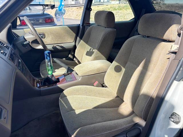 Interior seats of C34 NISSAN LAUREL.