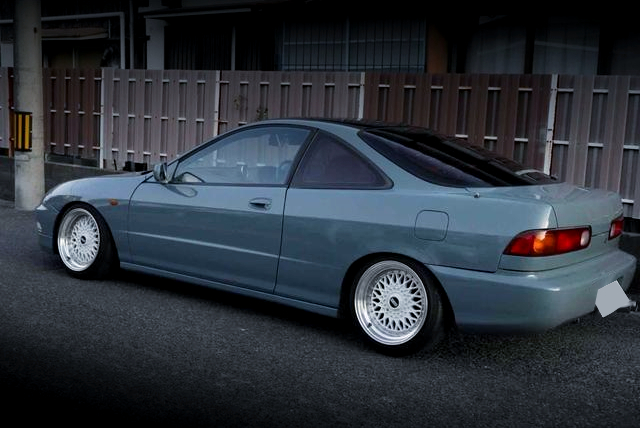 Rear exterior of DC2 INTEGRA Si.