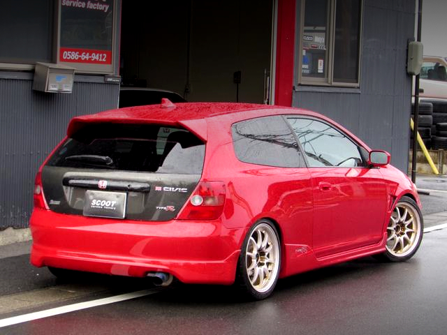 Rear exterior of EP3 HONDA CIVIC TYPE-R.