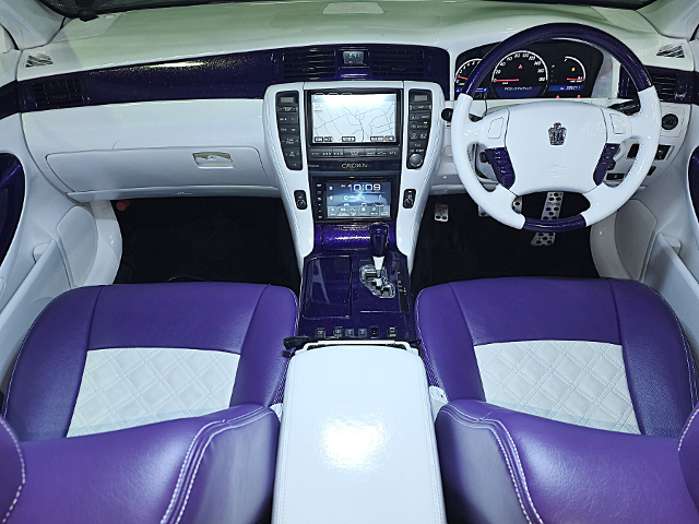 Interior of WIDEBODY GRS182 ZERO CROWN ROYAL SALOON G.