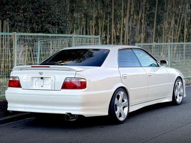 Rear exterior of JZX100 CHASER TOURER-S GRAND PACKAGE.