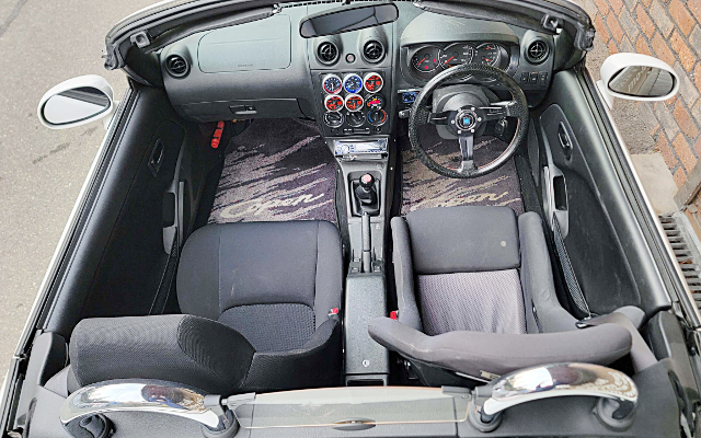 Interior of L880K DAIHATSU COPEN ACTIVE TOP.