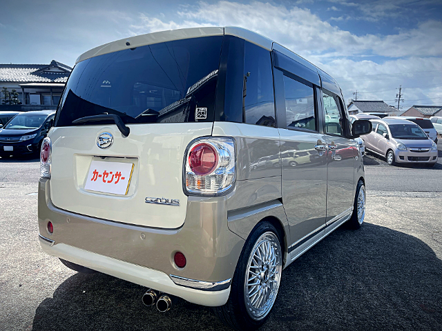 Rear exterior of LA800S DAIHATSU MOVE CANBUS.