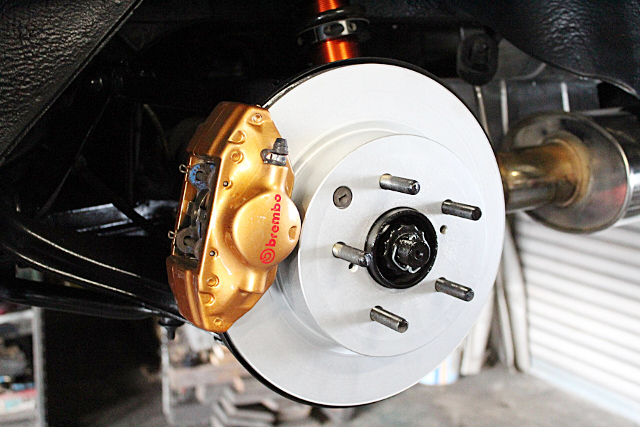 Brembo 2-pot brake caliper.