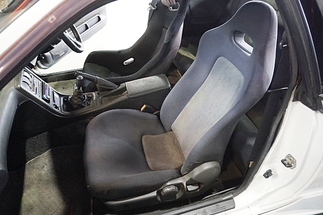 Interior seats of R32 SKYLINE GT-R V-SPEC.