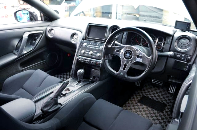 Interior of R35 NISSAN GT-R PREMIUM EDITION.