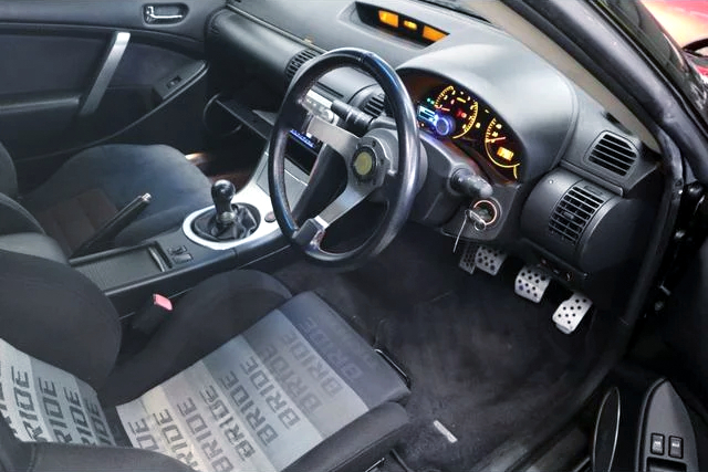 Interior of CPV35 SKYLINE COUPE 350GT PREMIUM.