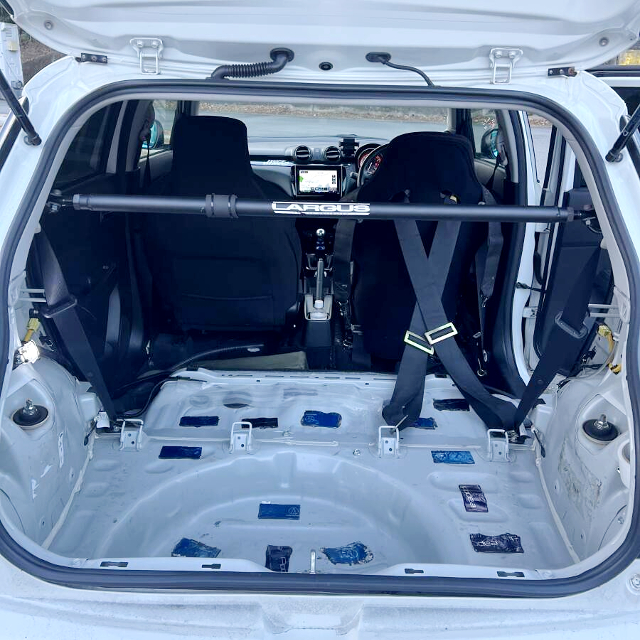 TRUNK SPACE of ZC33S SWIFT SPORT.