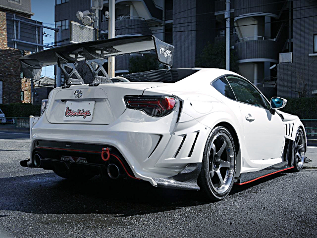 Rear exterior of VARIS WIDEBODY ZN6 TOYOTA 86GT.