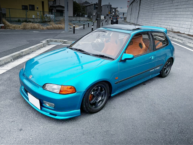 Front exterior of EG6 HONDA CIVIC SiR 2.