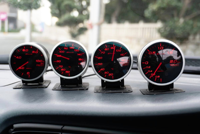 Defi Gauges.