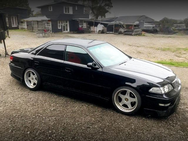 Front exterior of JZX100 MARK 2 TOURER-V.