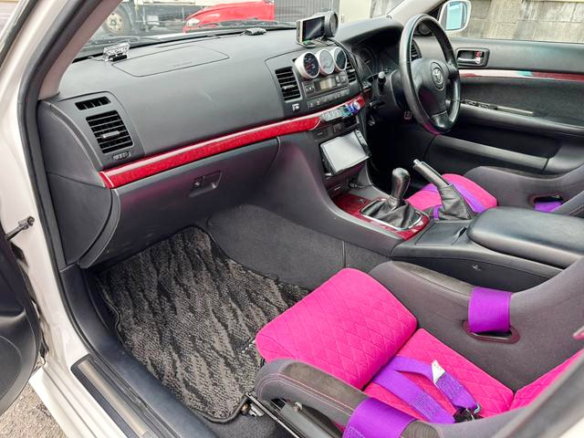 Interior Dashboard of JZX110 MARK 2 GRANDE iR-V.