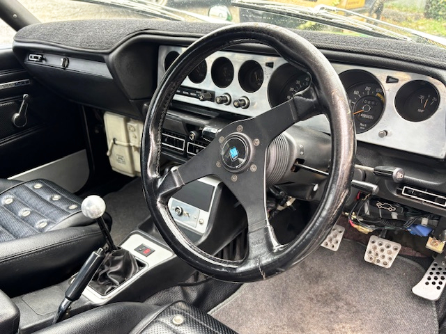 Interior Dashboard of Fender Flares KGC110 KENMERI SKYLINE.