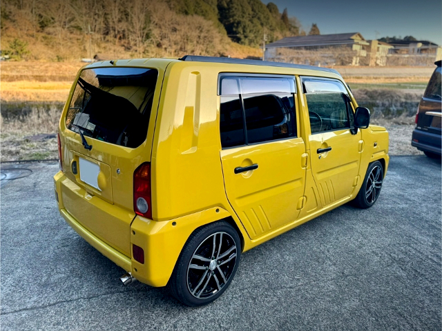 Rear exterior of L750S DAIHATSU NAKED.