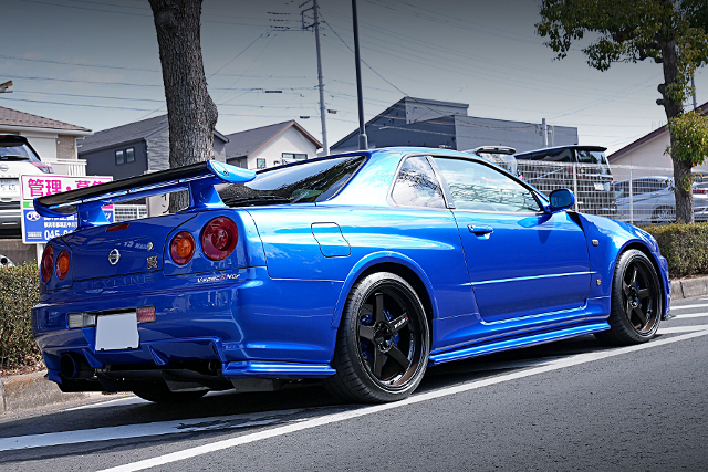 Rear exterior of R34 SKYLINE GT-R.