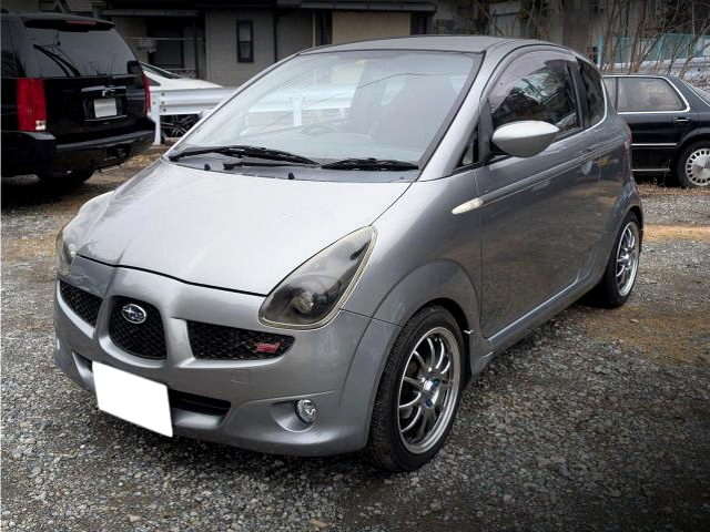 Front exterior of SUBARU R1.