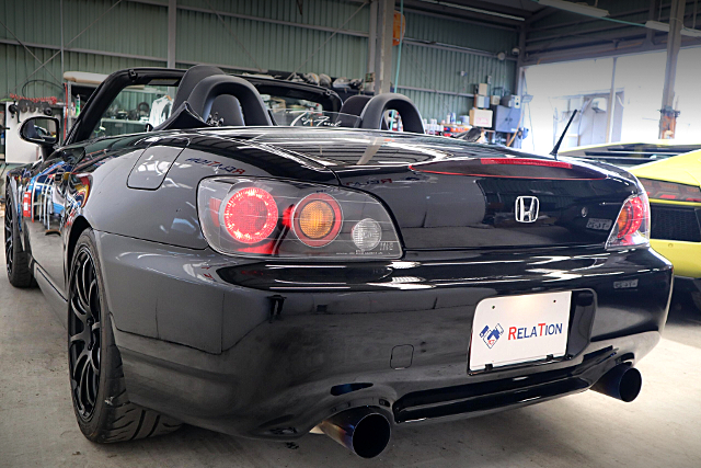 Rear exterior of AP2 S2000.